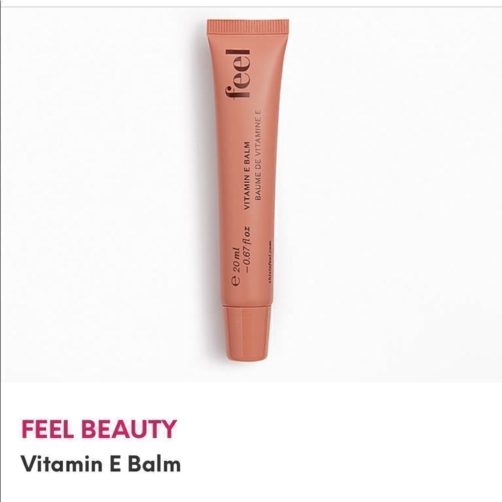 FEEL BEAUTY
Vitamin E Balm lips new plus Ipsy bag